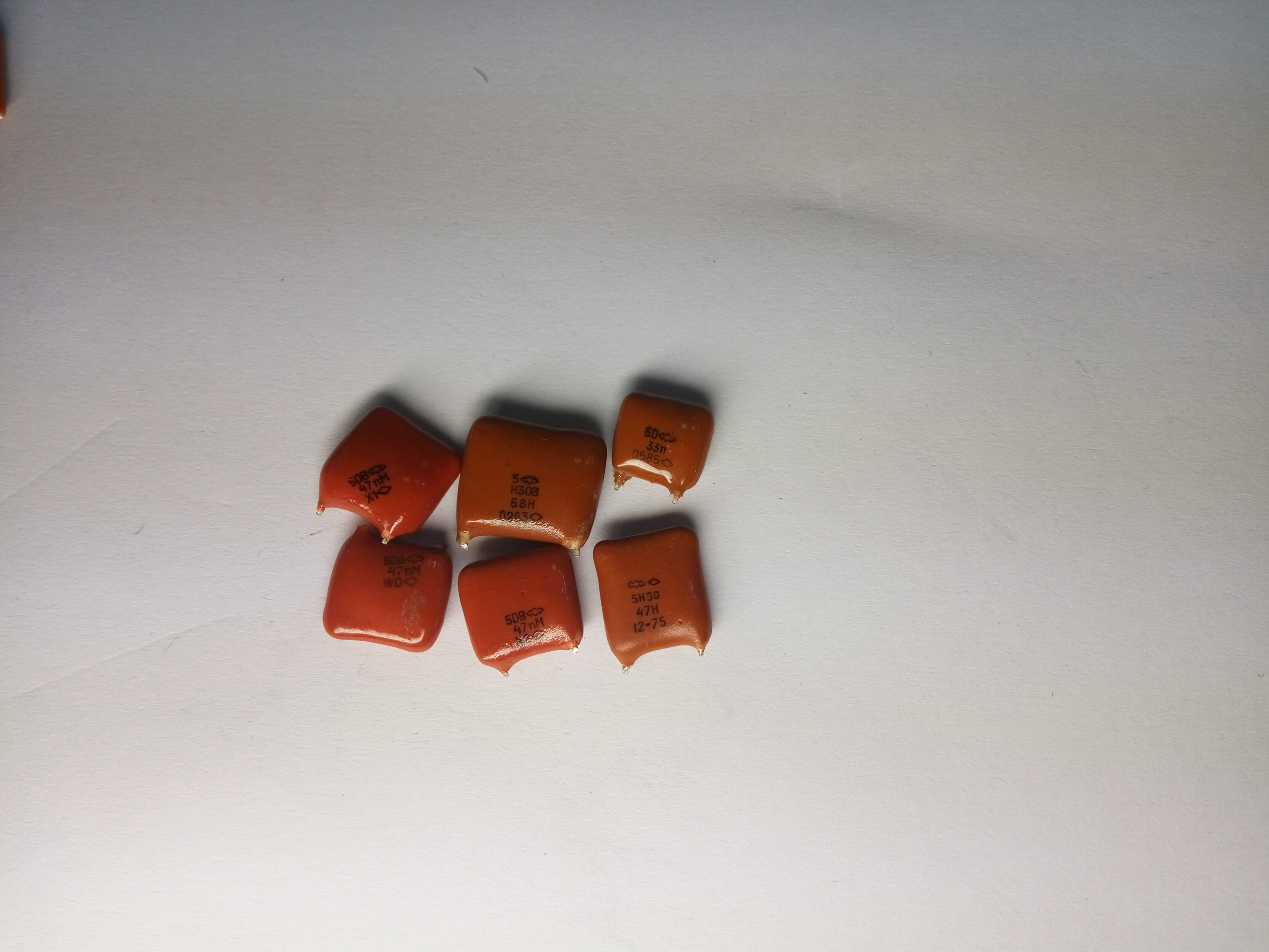 КМ6 Группы Н30, D Конденсаторы